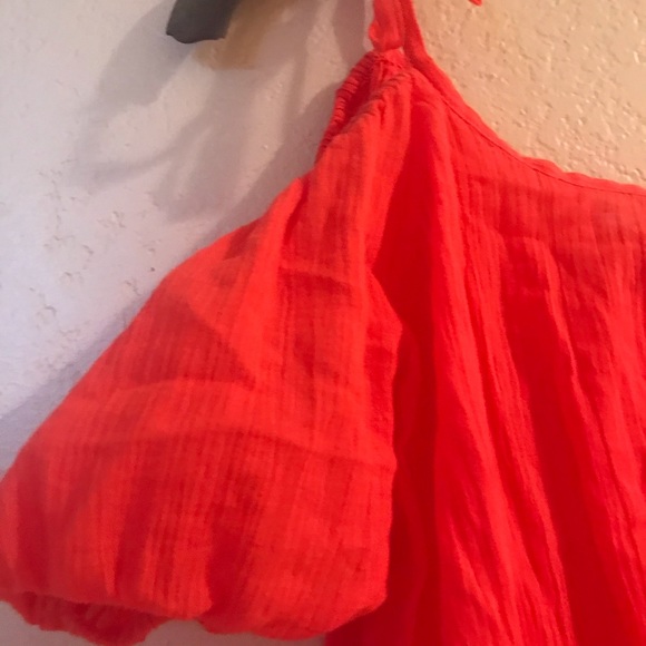 Keyhole Shirt - Picture 3 of 6